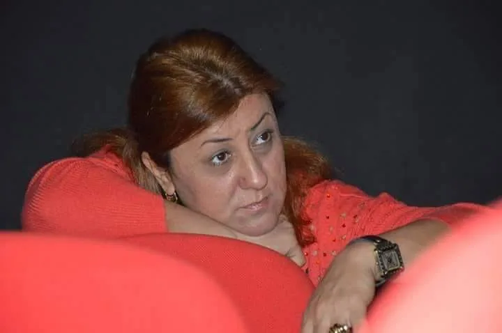 Tək yaşayan tanınmış sənətçini evindən çıxardılar: Onun-bunun evində qalır - Foto