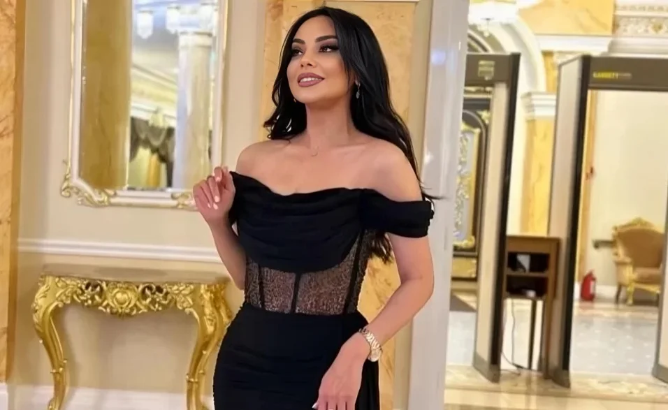 Aparıcı Vüsalə efirə şortikdə çıxdı - Foto