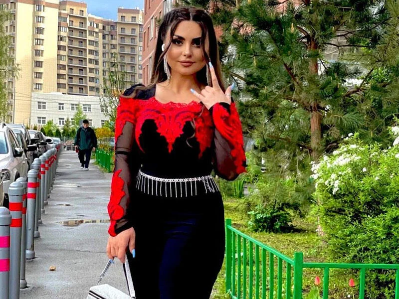 Azərbaycanlı müğənni 1 milyon manata VİLLA tikdirir – məşhur ərazidə