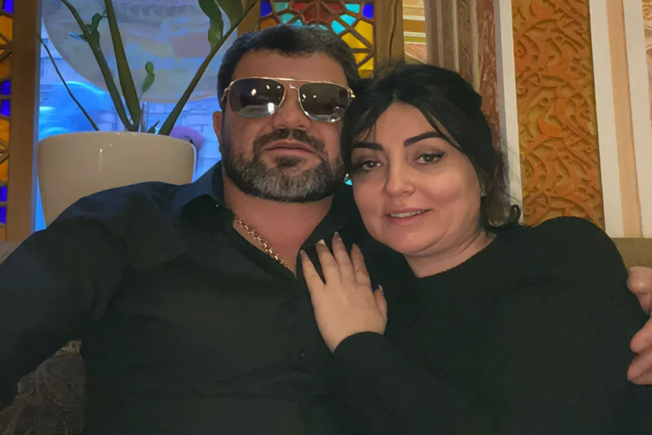 Pul qarşılığında müğənnilərlə yaxınlıq edibmiş -Şok iddia