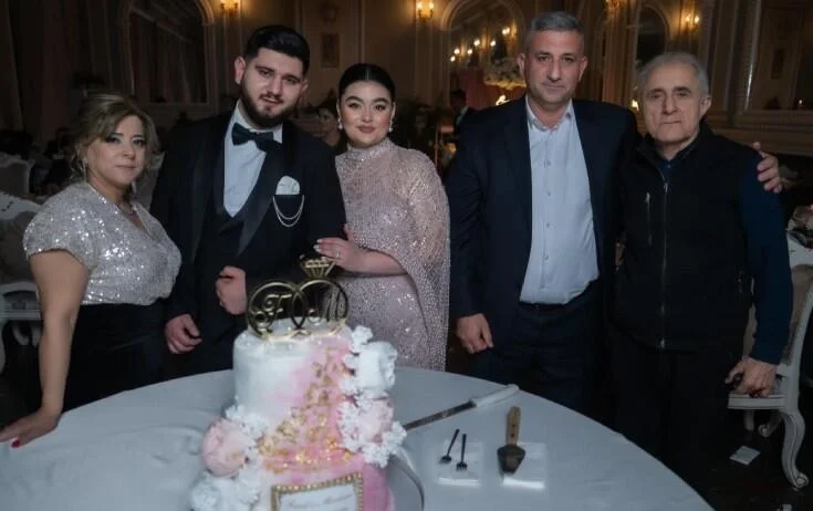 Xalq artistinin ailəsində xeyir iş